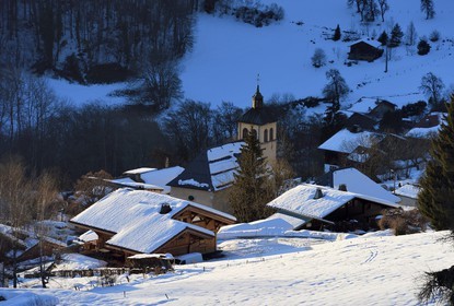 France, Haute-Savoie (74), station de ski Les Carroz d'Arâches, village d'Arâches-la-Frasse