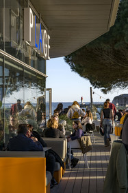 France, Loire-Atlantique (44), Saint-Nazaire, le café La Plage au bout de la jetée Ouest place du Commando