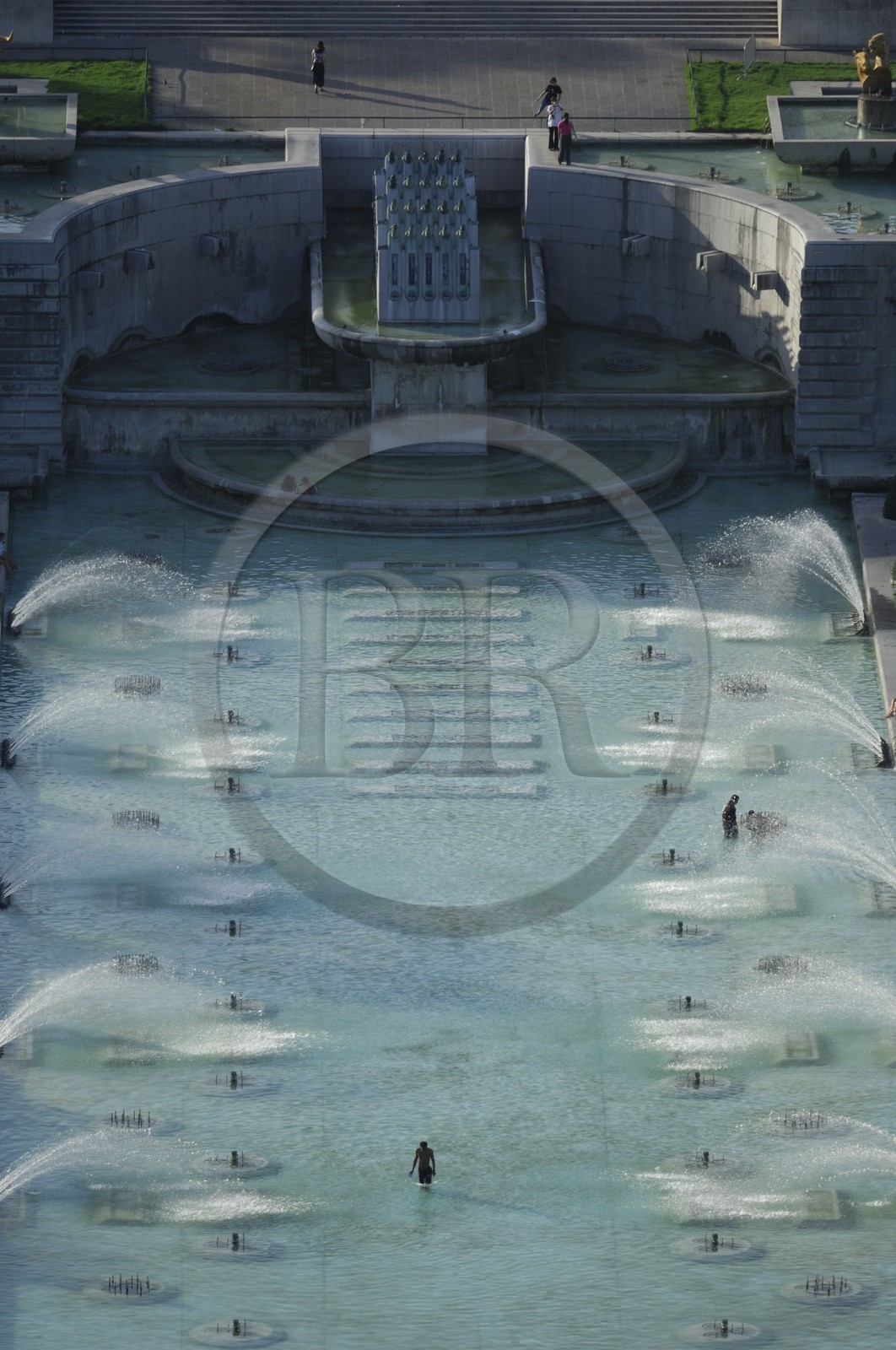 France, Paris, the basin of the Trocadero gardens