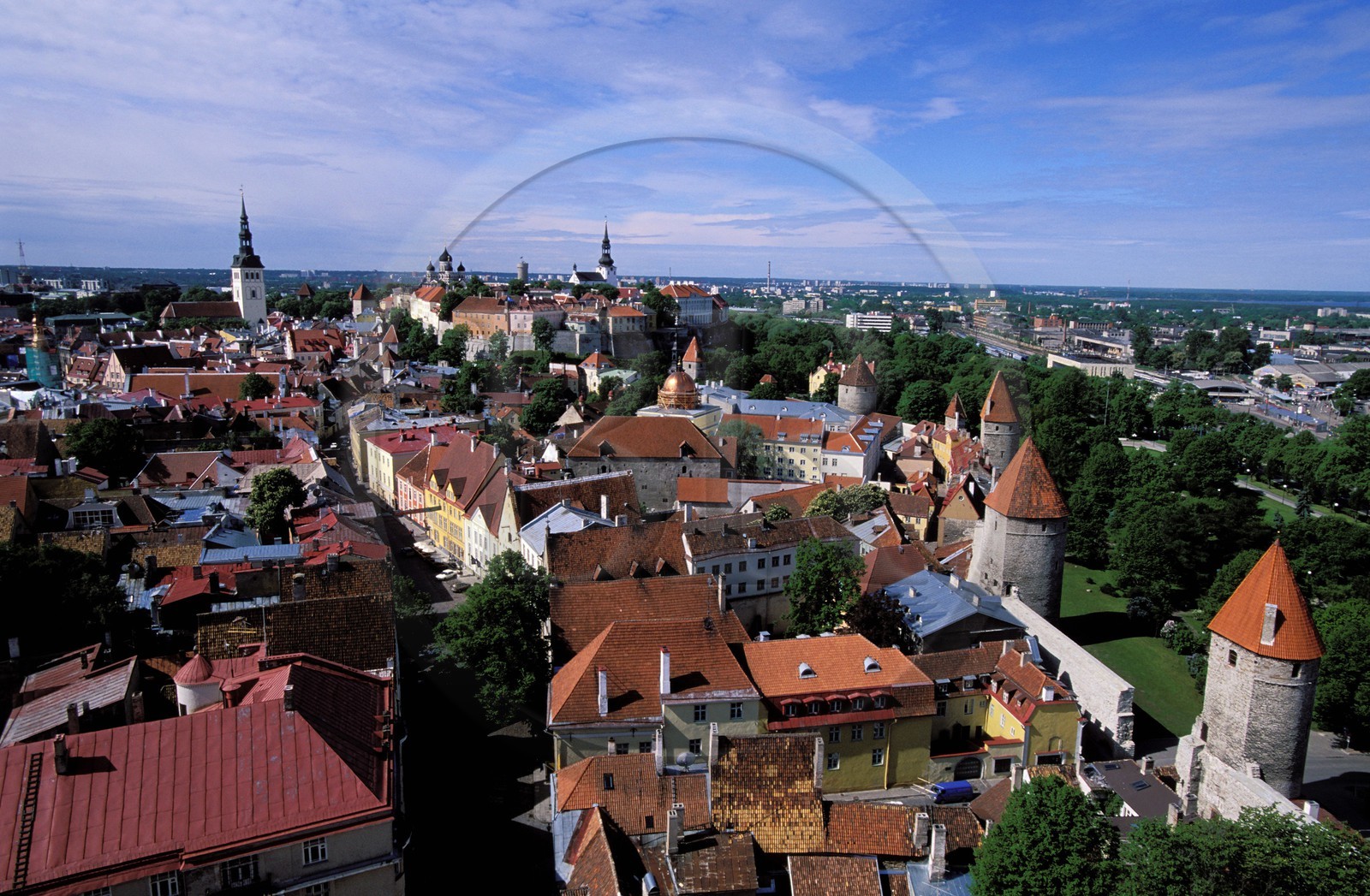 Estonia (Baltic States), Harju Region, Tallinn, European Capital of Culture 2011, the upper city, Toompea mound, the upper city overhangs the old town surrounded with ramparts