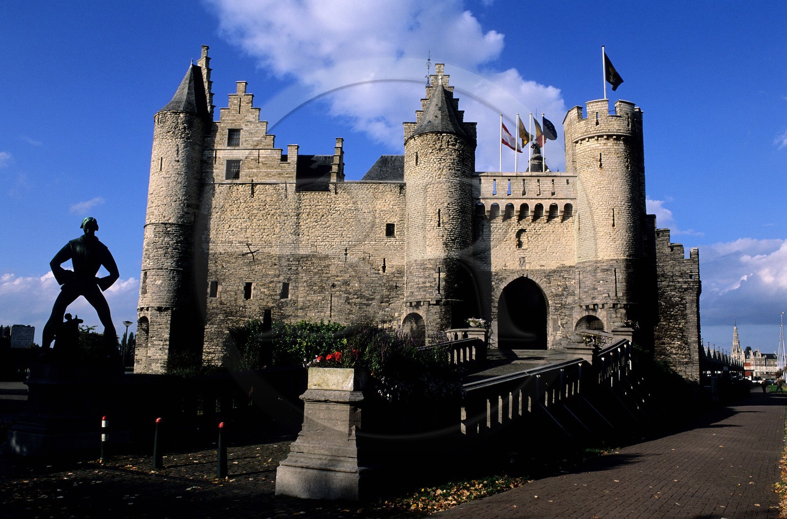 Belgium, Flanders, Antwerp (Antwerpen), the Langer Wapper statue in front of the Steen fort, navy museum
