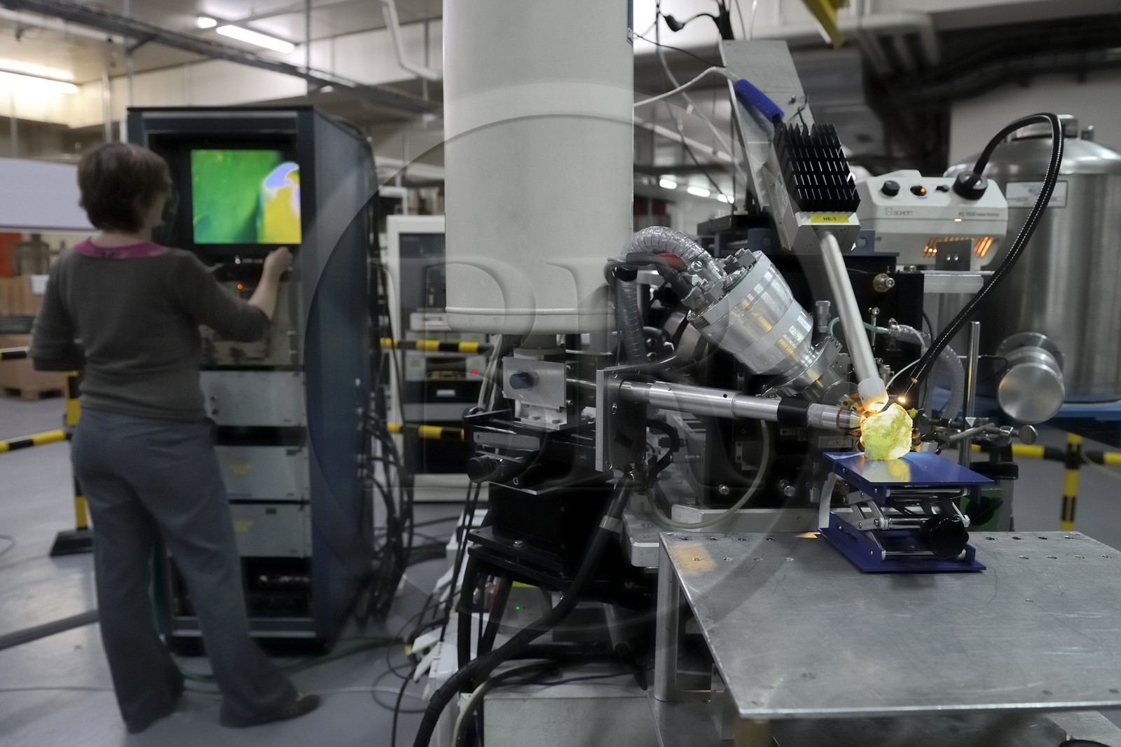 France, Paris (75), Laboratoire du Centre de recherche et de restauration des musées de France (C2RMF), AGLAE l'unique accélérateur de particules dédié au patrimoine