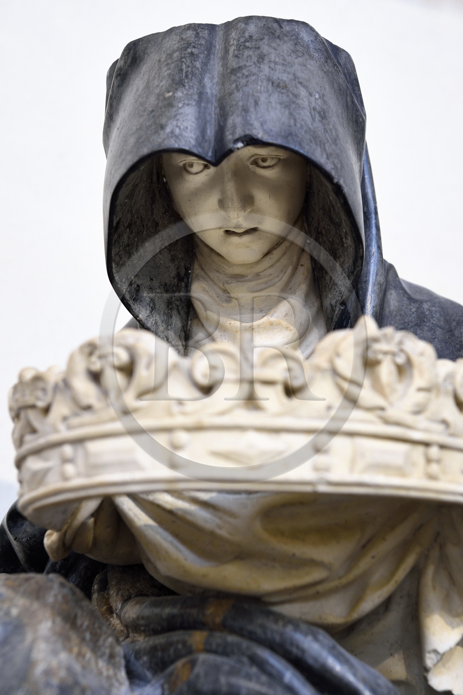 France, Meurthe-et-Moselle (54), Nancy, le Palais Ducal (Palais des Ducs de Lorraine) et musée lorrain, église des Cordeliers, une clarisse tend la couronne de Lorraine au gisant de la Duchesse Philippe de Gueldre (détail) par le sculpteur Ligier Richier (XVIème siècle)