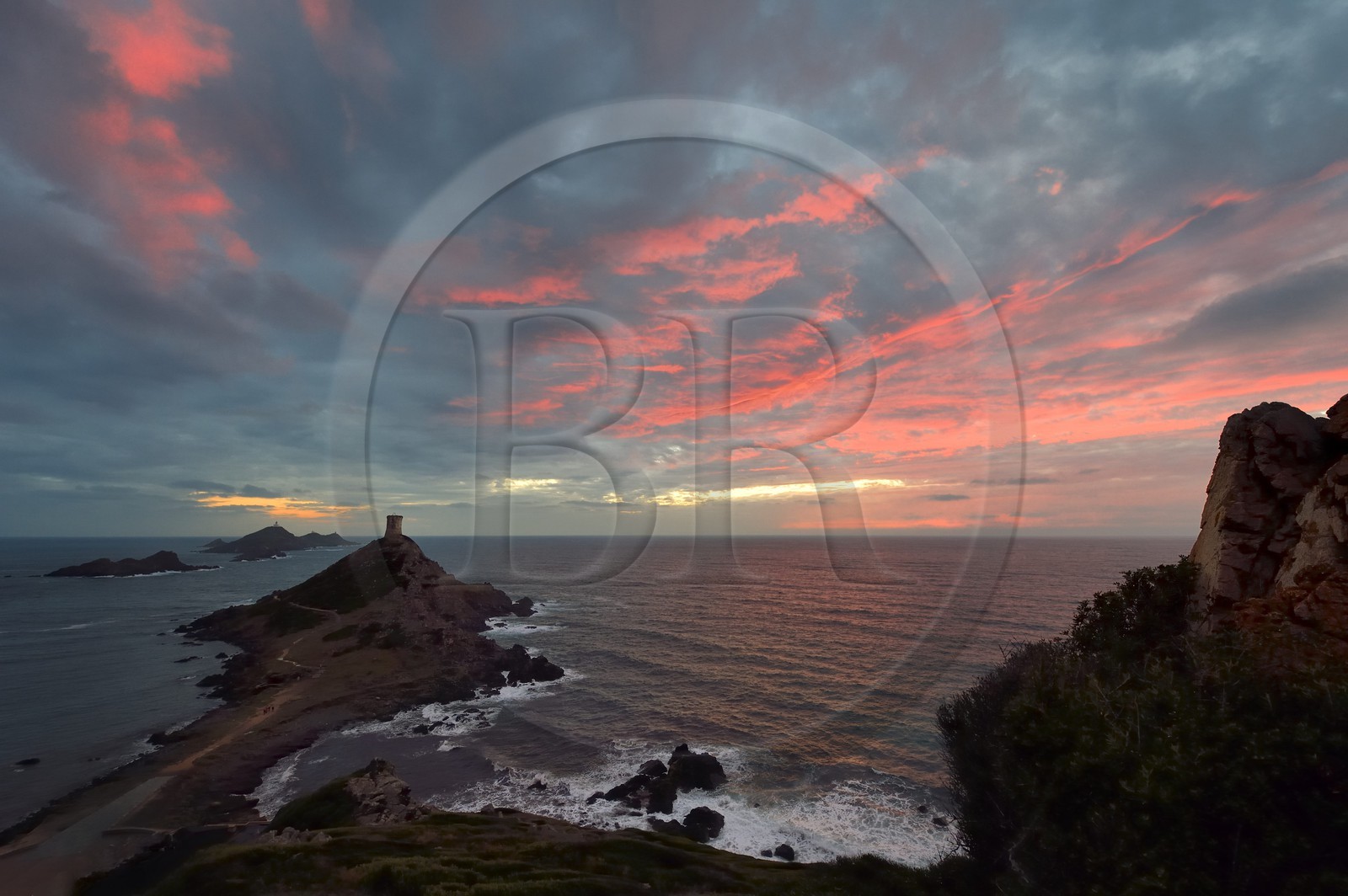 France, Corse-du-Sud (2A), Golfe d'Ajaccio, Iles Sanguinaires, la tour de la Parata