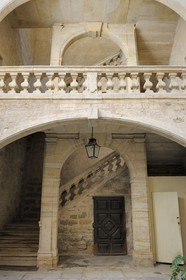 France, Hérault (34), Pézenas, escalier de l' Hôtel de Landes de Saint-Palais 16-17éme siècle cours Jean Jaures