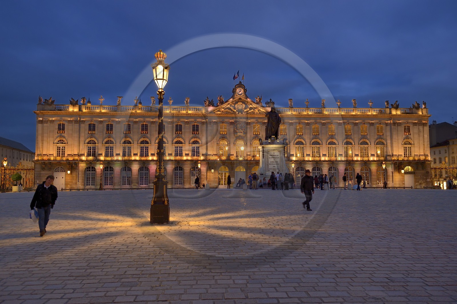 France, Meurthe-et-Moselle (54), Nancy, place Stanislas (ancienne Place Royale) construite par Stanislas Leszczynski, roi de Pologne et dernier duc de Lorraine au XVIIIe siècle, classée Patrimoine Mondial de l'UNESCO, l'Hotel de ville