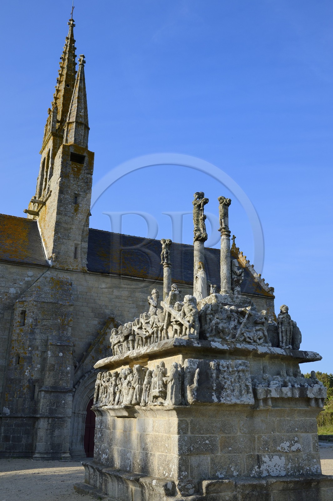 France, Finistère (29), , Saint-Jean-Trolimon, calvaire de la chapelle de Notre-Dame de Tronoën