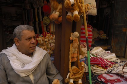 Egypte, Haute Egypte, vallée du Nil, Louxor, le souk, souvenirs pour touristes