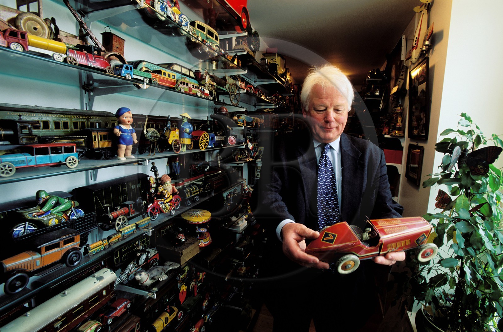 France, Nord, Lille, Alain Demory, Chat qui Pêche shop (old toys)