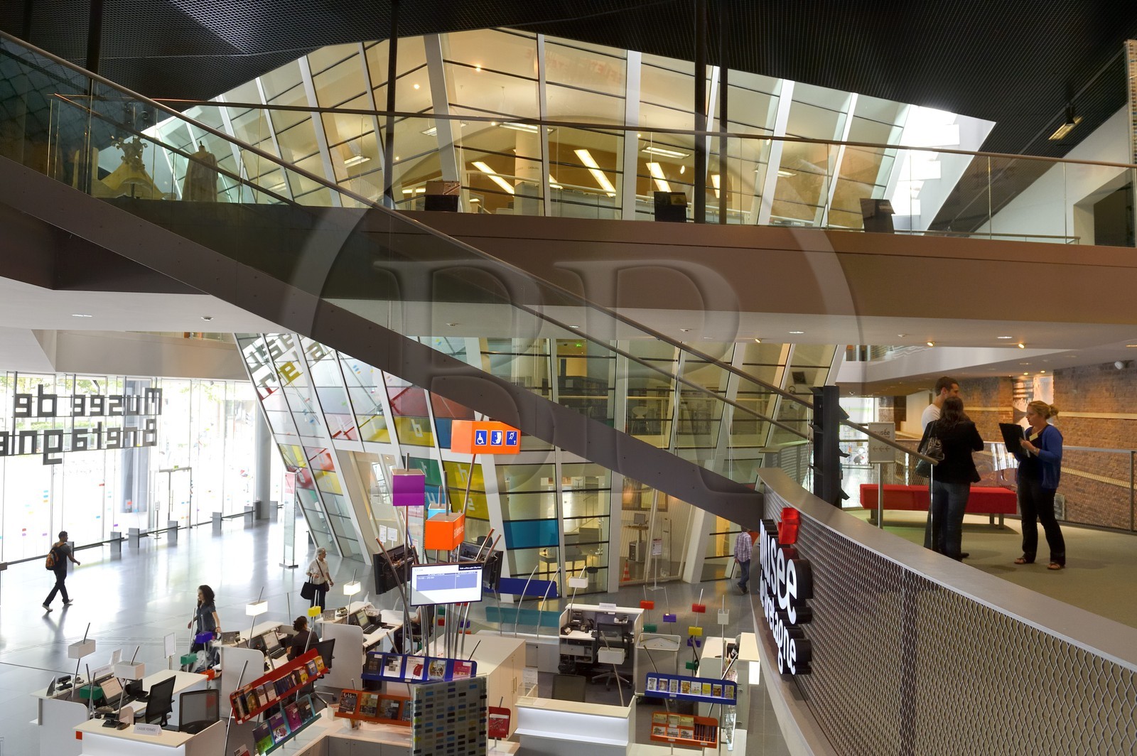 France, Ille-et-Vilaine (35), Rennes, Les Champs Libres de l'architecte Christian de Portzamparc, installation culturelle regroupant une bibliothèque, le musée de Bretagne et un espace des sciences
