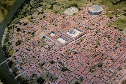 France, Dordogne (24), Périgord Blanc, Périgueux, musée Vesunna, Site-Musée Gallo Romain conçu par l'architecte Jean Nouvel (mention obligatoire), maquette de la ville romaine de Vesunna