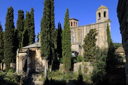 France, Aude (11), abbaye cistercienne de Fontfroide, l'arrière de l'église de l'abbatiale