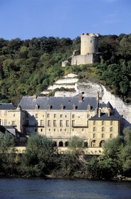 France, Val d'Oise, French Vexin Regional Natural Park, La Roche Guyon village, labelled Les Plus Beaux Villages de France (The Most Beautiful Villages of France), castle and its donjon in the cliff