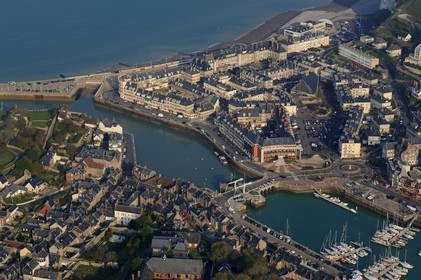 France, Seine-Maritime (76), Pays de Caux, Saint-Valéry-en-Caux (vue aérienne)