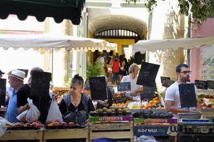France, Var (83), Toulon, le marché du Cours Lafayette
