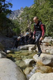 France, Corse-du-Sud (2A), Alta Rocca, Bavella, canyoning dans le torrent de Polischellu