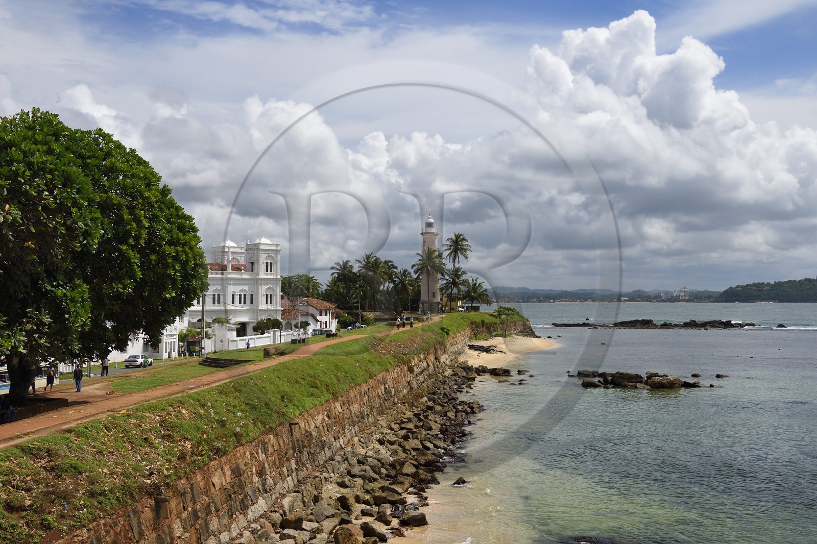 Sri Lanka, Southern Province, Galle Fort, listed as World heritage by UNESCO, the Meera mosque and the lighthouse