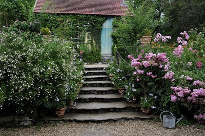 France, Eure (27), Giverny, l'ancien Hotel Baudy, atelier qui fut utilisé par les peintres de passage à l'hotel