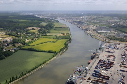 France, Seine-Maritime (76), le Grand Port Maritime de Rouen à Grand-Couronne (vue aérienne)