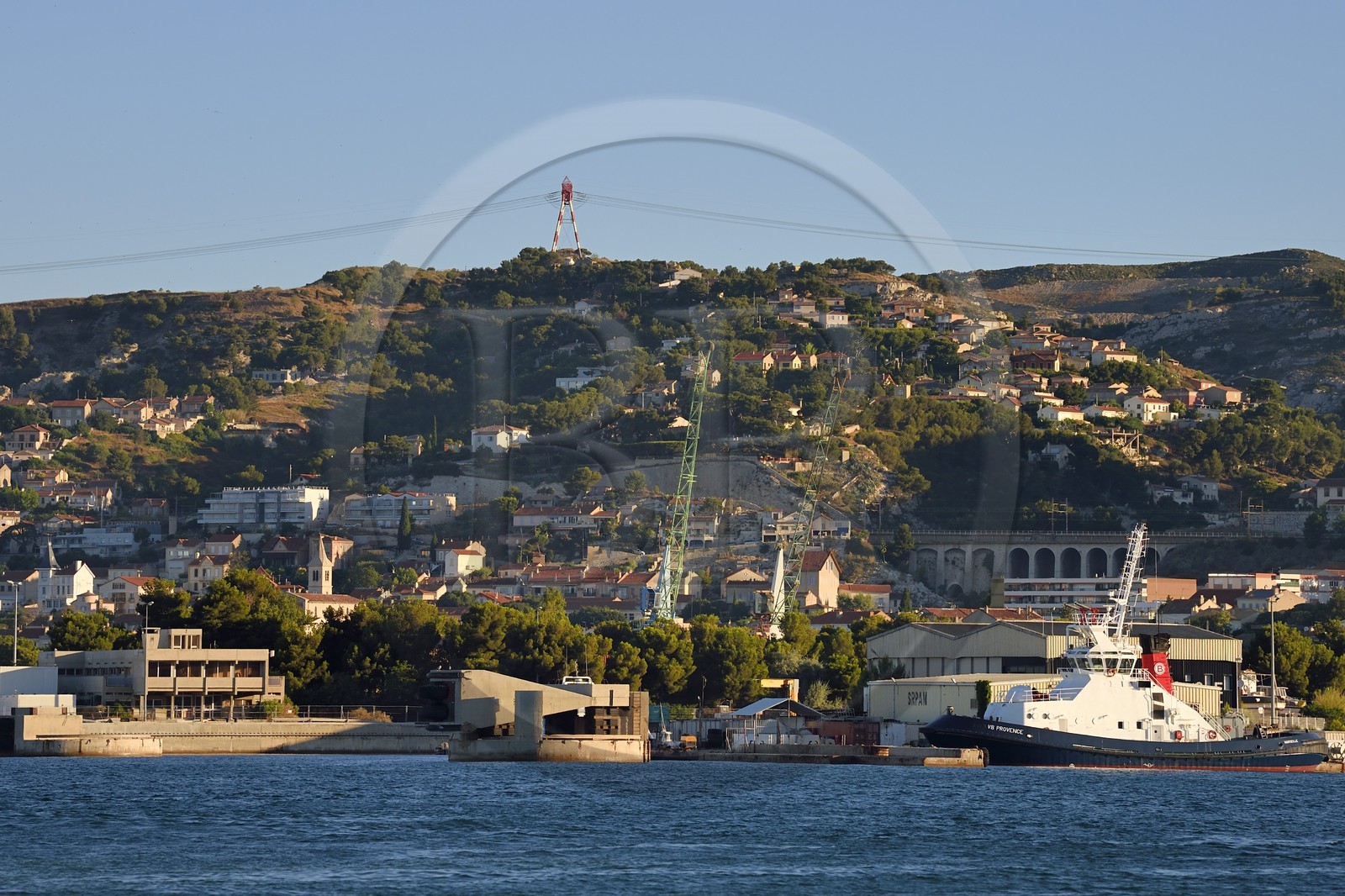 France, Bouches-du-Rhône (13), Marseille, Zone Euroméditerranée, Grand Port Maritime au niveau de l'Estaque
