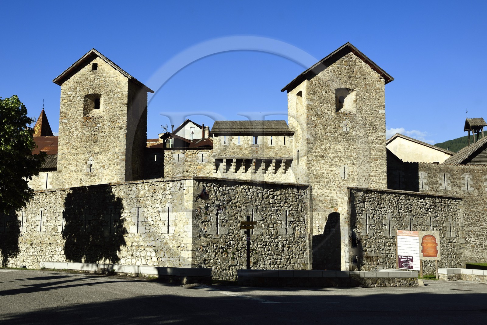 France, Alpes de Haute Provence, Parc National du Mercantour (Mercantour National Park) and Vallee du Haut Verdon, Colmars les Alpes fortified by Vauban in the late 17th century, outer wall of the Porte de Savoie