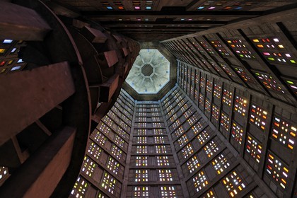 France, Seine-Maritime (76), Le Havre, Centre-ville reconstruit du Havre par Auguste Perret classé Patrimoine Mondial de l'UNESCO, Eglise Saint-Joseph, la tour-clocher vue de la nef