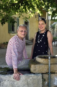 France, Var (83), Provence Verte, Bras, vers Saint-Maximin-la-Sainte-Baume, la maison d'hotes Le Peyrourier - une campagne en Provence, Claude et Martina Fussler