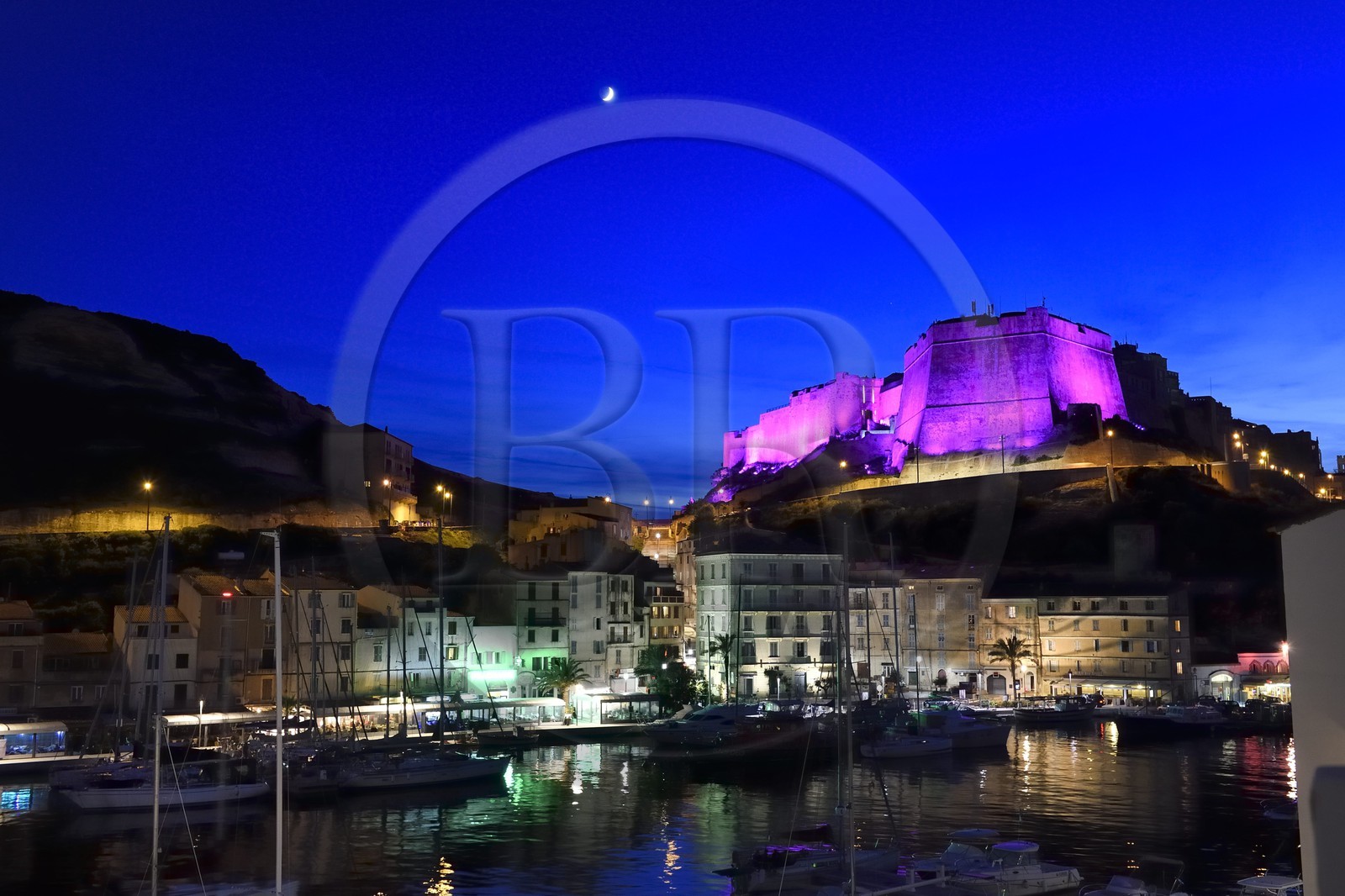 France, Corse du Sud, Bonifacio, the port overlooked by the Citadel in the upper town