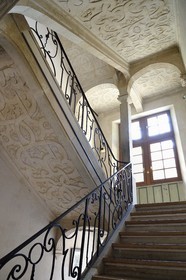 France, Meurthe et Moselle (54), Nancy, Hotel de Lillebonne (XVIème siècle), escalier décoré de fines sculptures à entrelacs et à palmettes