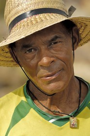 Brésil, Etat du Minas Gerais, ville de Diamantina, garimpero, prospecteur d'or dans une rivière (Route de l'or, Estrada Real)
