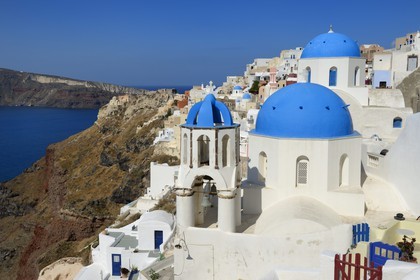 Grèce, Les Cyclades, mer Égée, île de Santorin (Thira ou Théra), le village de Oia qui surplombe la Caldera