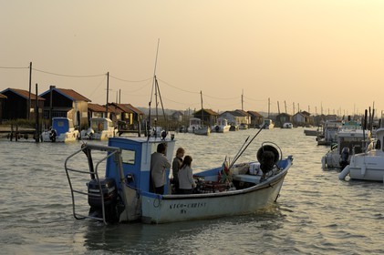 France, Charente-Maritime (17), bassin de Marennes-Oléron, La Tremblade, port de la grève