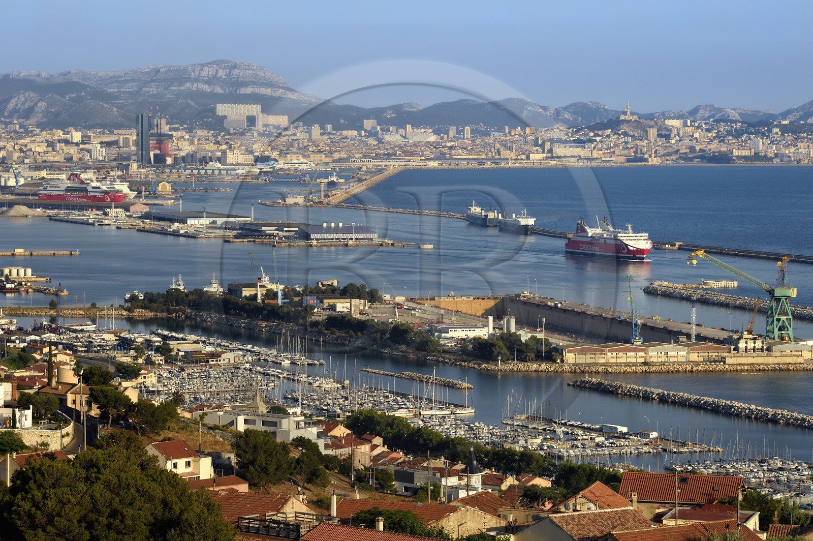 France, Bouches-du-Rhône (13), Marseille, Grand Port Maritime de Marseille ou GPMM, Bassins Est, port de plaisance de l'Estaque