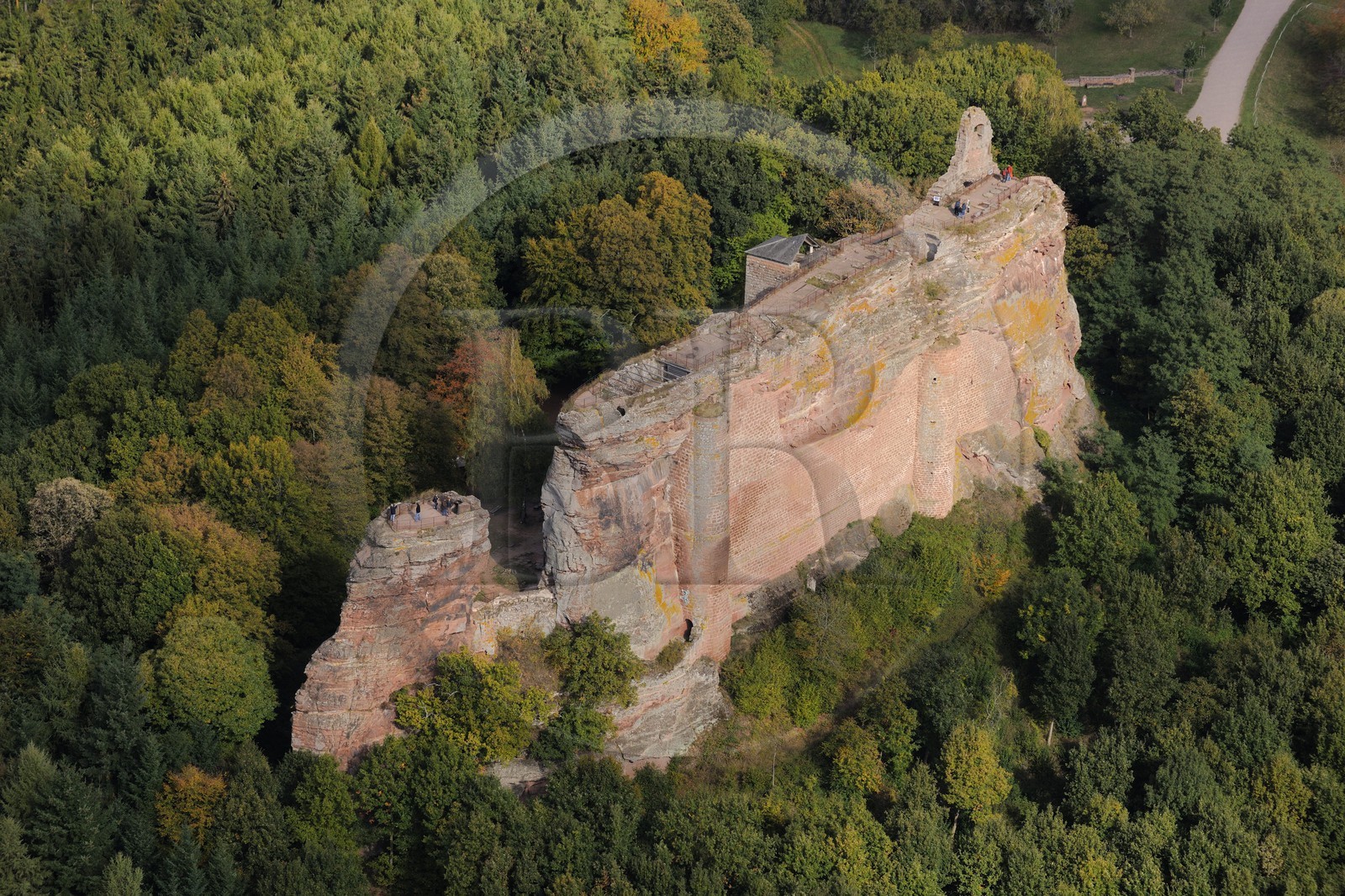 France, Bas-Rhin (67), château de Fleckenstein (photo aérienne)