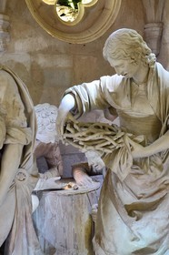 France, Meuse, Saint Mihiel, St. Stephen's Church, the Sepulcher or entombment by the sculptor Ligier Richier (16th century), a woman holds the crown of thorns