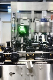 France, Reunion island (French overseas department), Saint Pierre, estate of the Isautier distillery, bottling and labeling plant, bottling of 70cl of rum arranged