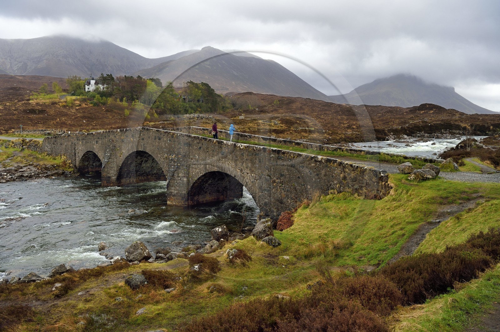 Royaume-Uni, Ecosse, région des Highlands, les Hébrides, Ile de Skye, old Sligachan bridge