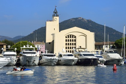 France, Var (83),  golfe de Saint-Tropez, la cité lacustre de Port-Grimaud, l'église oecuménique Saint-François d'Assise
