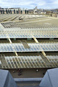 France, Paris, the Forum des Halles canopy made of glass and metal, by the architects Patrick Berger and Jacques Anziutti