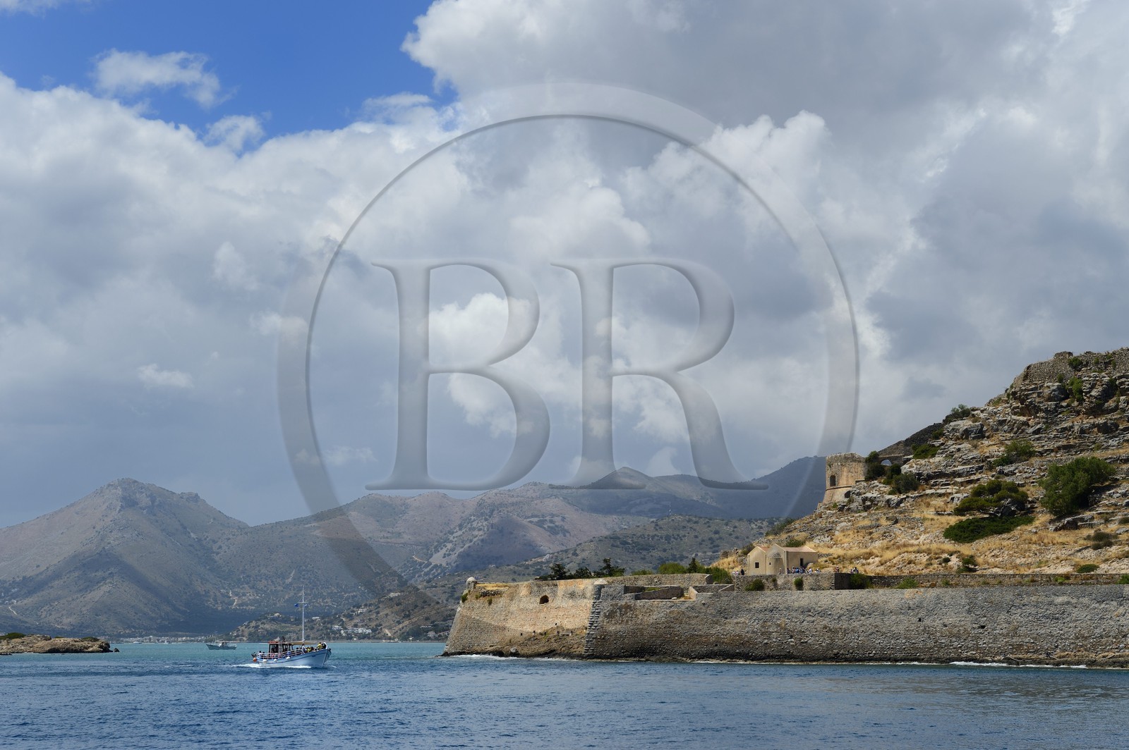 Grèce, Crète, région d'Agios Nikolaos, Elounda, ilot forteresse de Spinalonga (Kalydon), forteresse vénitienne