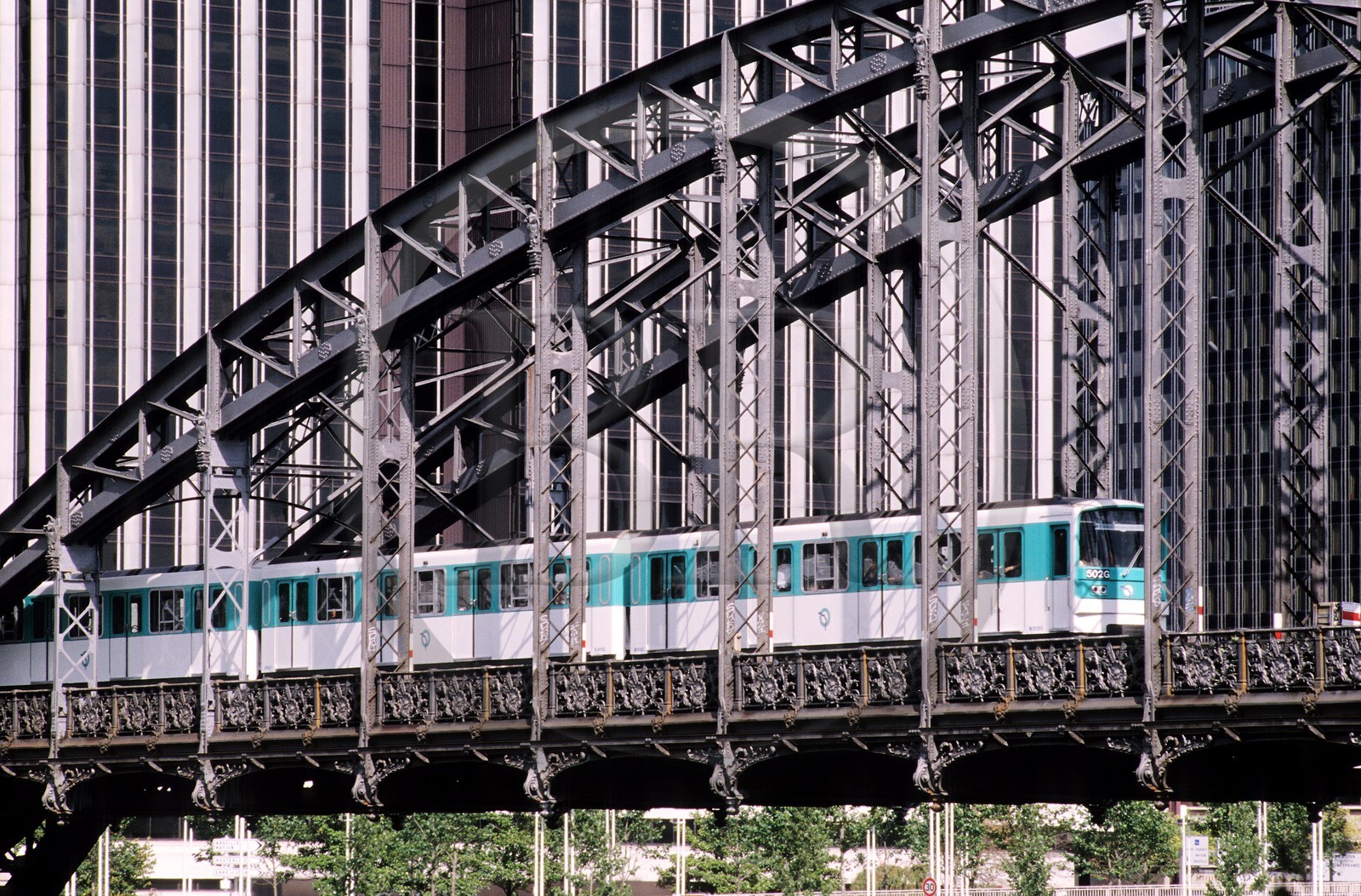 France, Paris (75), métro aérien au quai de la Rapée