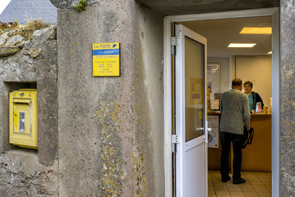 France, Finistère (29), Mer d'Iroise, Ile de Molène, le seul bureau de poste
