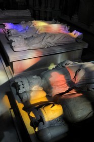 France, Seine-Saint-Denis (93), Saint-Denis, la basilique de Saint-Denis, gisants des rois Valois Philippe VI au premier plan et Jean II le Bon