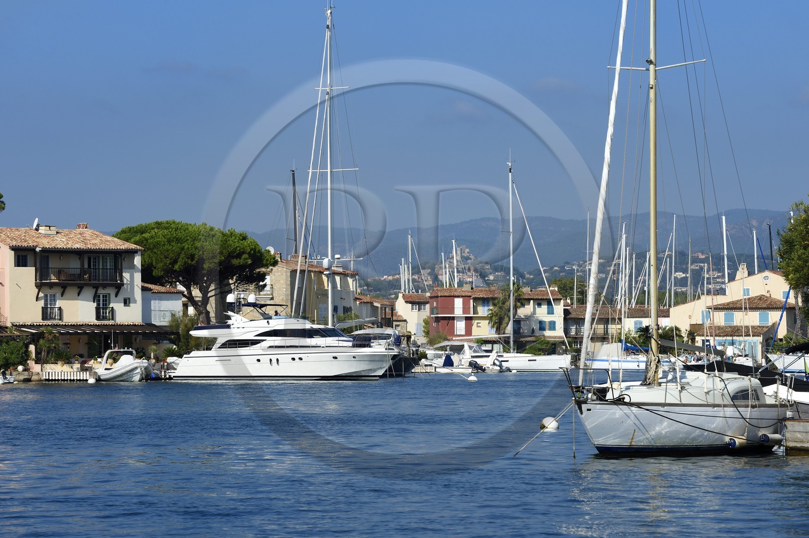 France, Var, Gulf of St Tropez, the Port Grimaud seaside town, houses with private jetty