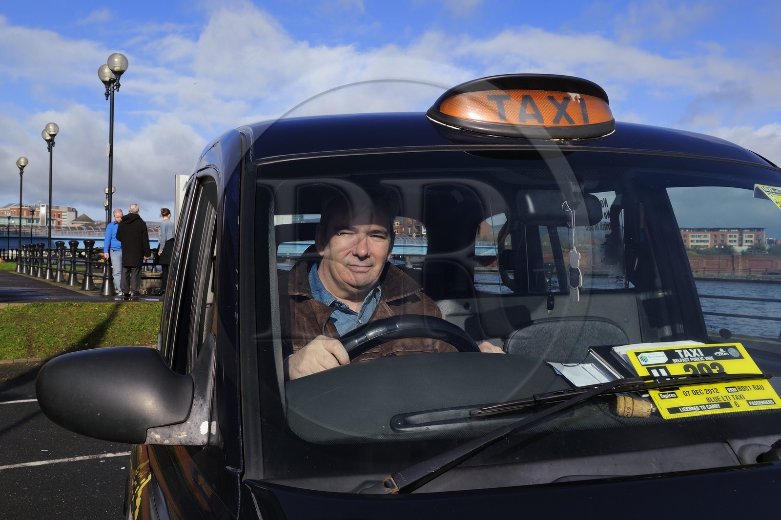Royaume-Uni, Irlande du Nord, Belfast, Billy Scott dans son Black Cab