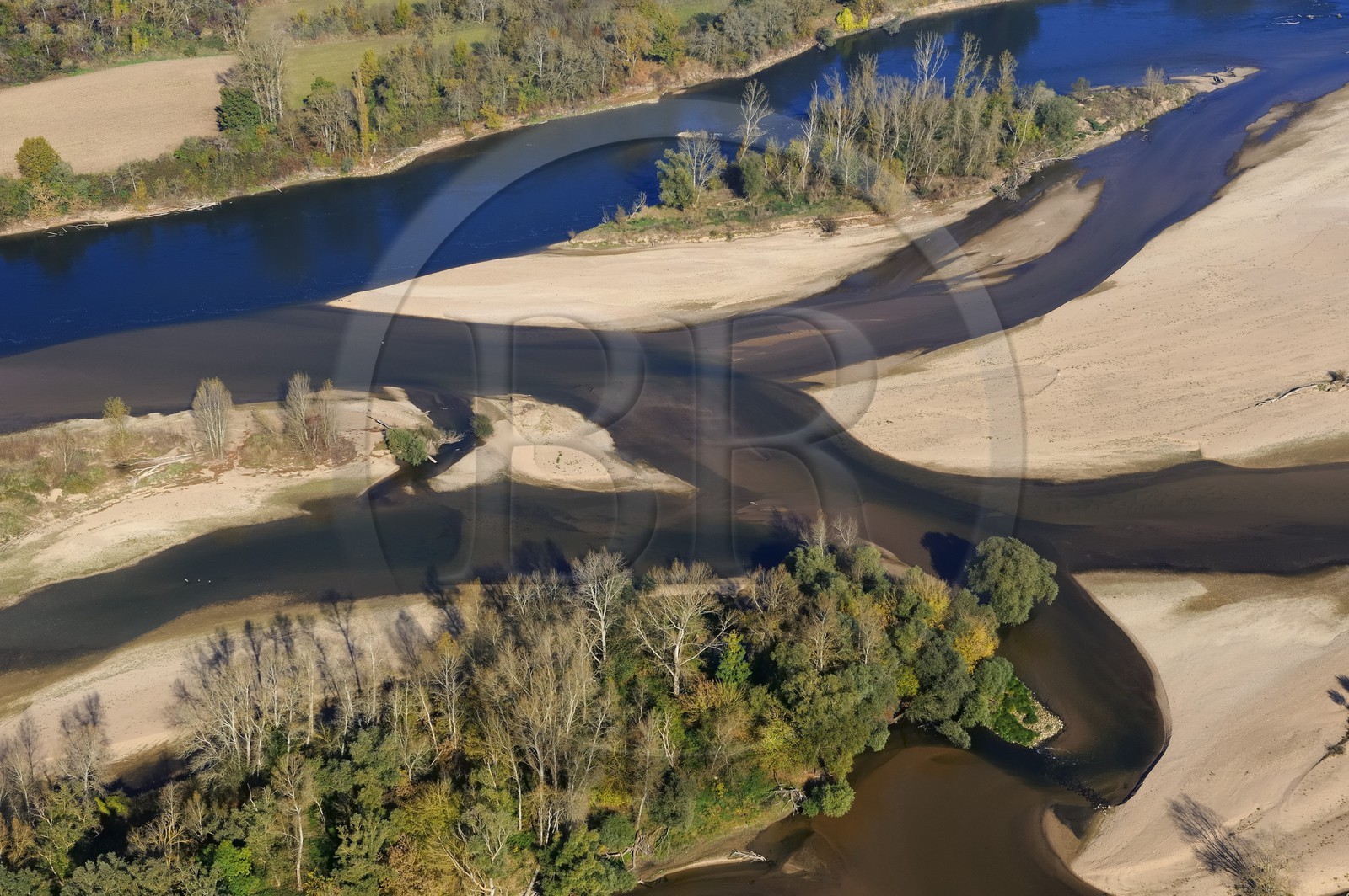 France, Loir et Cher, Loire Valley listed as World Heritage by UNESCO, sandbanks on the Loire River (aerial view)