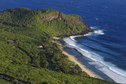 France, île de la Réunion, la côte sud, plage de Grand-Anse (vue aérienne)