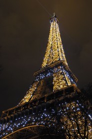 France, Paris (75), la Tour Eiffel illuminée (© SETE-illuminations Pierre Bideau)