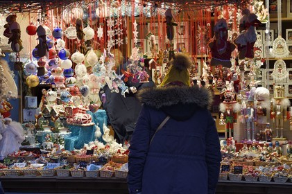 France, Haut Rhin, Colmar, the Christmas Market on place de l'Ancienne Douane (Koifhus), stall selling Christmas decorations