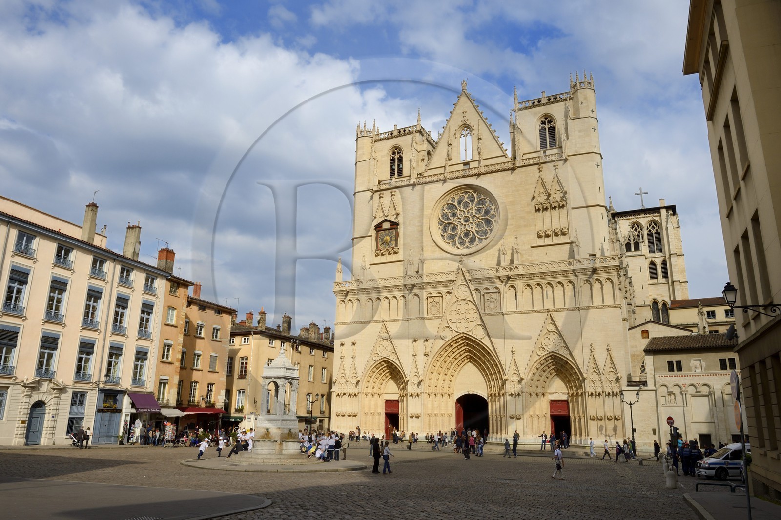 France, Rhône (69), Lyon, site historique classé Patrimoine Mondial de l'UNESCO, Vieux Lyon, la cathédrale (primatiale) Saint Jean